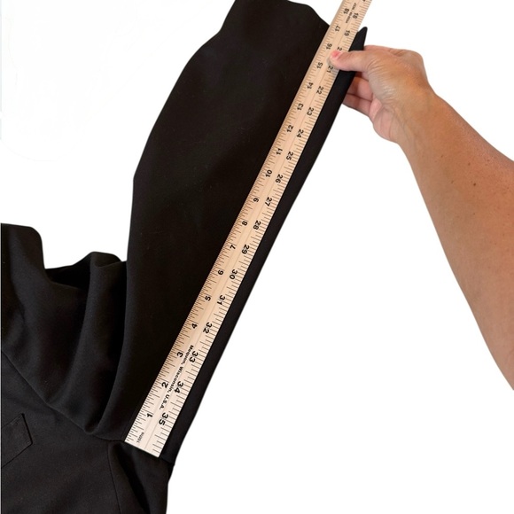 🖤 Savile Row Tailor Classic Black Tuxedo (Two-Piece Set) - Picture 9 of 13